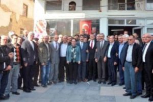 CHP Selendi'de toplu istifa