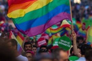 "Eyleme katıldı diye &ouml;ğrencinin bursu kesilemez"