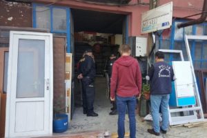 Dağ yolunda bulunan cisim panik yarattı