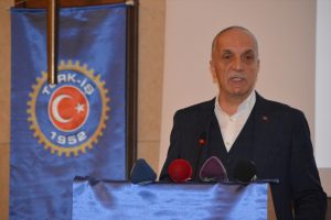 T&uuml;rk-İş'den asgari &uuml;cret talebi