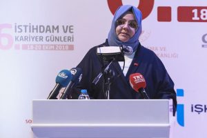 Bakan Sel&ccedil;uk: İş g&uuml;c&uuml;ne katılım oranı en y&uuml;ksek seviyeye ulaştı