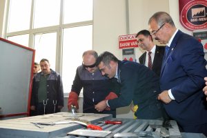 Bakan Mustafa Varank sanayicileri dinledi
