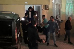 Ağabeyini &ouml;ld&uuml;r&uuml;p kayıplara karıştı