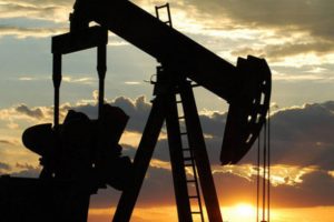 Brent petrol&uuml;n varili 79,69 dolar oldu