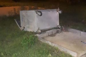 Atat&uuml;rk'&uuml;n yaptırdığı 'Y&uuml;r&uuml;yen K&ouml;şk' panosuna saldırı!