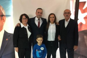Bursalı avukat Deniz Baykal, belediye başkan aday adayı oldu
