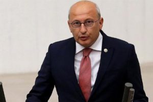&Ccedil;akır&ouml;zer: T&uuml;rkiye, Suudi Arabistan'la ilişkileri d&uuml;zeltmek i&ccedil;in Cemal Kaşık&ccedil;ı olayını kullanıyor
