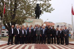 Bursa G&uuml;rsu Belediye Başkanı Işık: "Muhtarlarımız en yakın destek&ccedil;imiz"