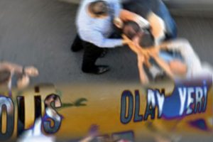 İki k&ouml;y&uuml;n sakinleri arasındaki kavga kanlı bitti!