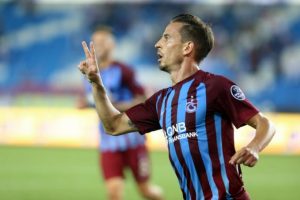 Pereira'dan taraftara hoparl&ouml;rden davet