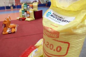 Sanayi kentinde &ccedil;ift&ccedil;ilere 900 ton g&uuml;bre desteği