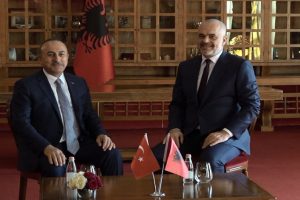 &Ccedil;avuşoğlu Edi Rama'yla g&ouml;r&uuml;şt&uuml;