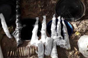 Bing&ouml;l'de toprağa g&ouml;m&uuml;l&uuml; cephanelik ele ge&ccedil;irildi