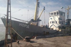Ukrayna, bağladığı Rus gemisini teslim etmedi