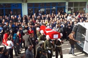 Kaza kurşunuyla şehit olan asker toprağa verildi