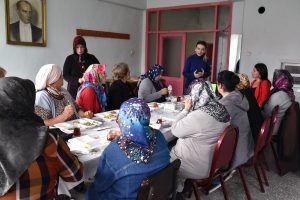 &Ccedil;orlu'da kanserle m&uuml;cadele eğitimi