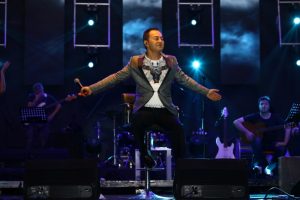 Eşinin sağlık durumu hakkında bilgi verdi