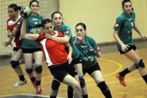 Osmangazi Belediyespor galibiyet hasretini s&uuml;rd&uuml;rd&uuml;
