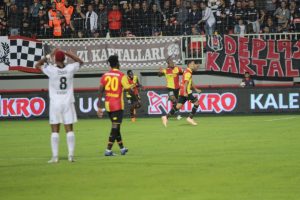 Beşiktaş G&ouml;z'e geldi