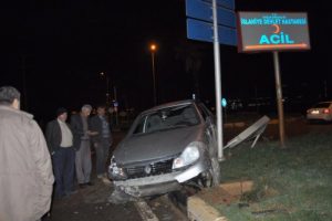 Otomobiller &ccedil;arpıştı: 5 yaralı