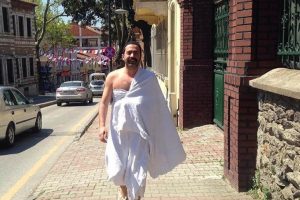 AYM'den ihram giyen avukatın başvurusuna ret: Neyi protesto ettiğini anlayamadık