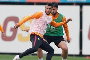 Aslan Schalke'yi &ccedil;alışıyor