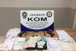 Tefecilik yaptıkları iddiasıyla 3 kişi yakalandı