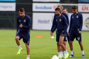 Moralsiz Fenerbah&ccedil;e Anderlecht'e hazırlanıyor