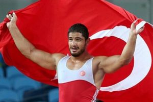 Sel&ccedil;uk &Ccedil;ebi: "Taha Akg&uuml;l, bizim i&ccedil;in bir değerdir"