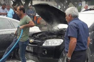 Seyir halinde alev alan ara&ccedil; korkuttu