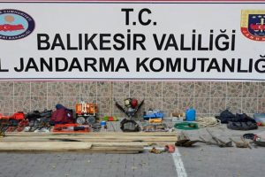 Ka&ccedil;ak kazı yapan iki kişi tutuklandı