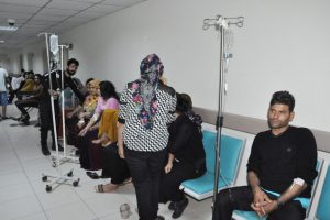 Yemekten zehirlenen 65 iş&ccedil;i hastanelere kaldırıldı