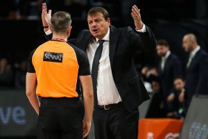 B&uuml;y&uuml;k başarılar b&uuml;y&uuml;k kadrolarla gelir