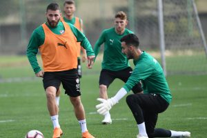 Bursaspor i&ccedil;e kapanacak