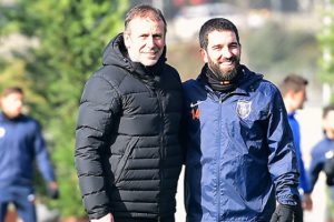 Arda Turan'a Avcı desteği