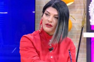 Aslı Zen: Kızımın rahatsızlığını &ouml;ğretmeni fark etti