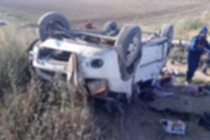 Kırşehir'de otomobil şarampole devrildi: 1 &ouml;l&uuml;, 1 yaralı