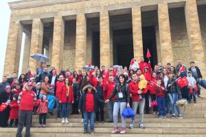 Down sendromlu &ccedil;ocuklardan Anıtkabir'e ziyaret