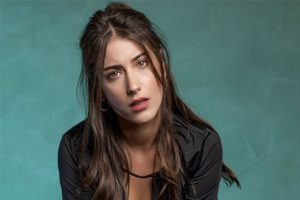 Hazal Kaya'nın kilolarına yorum yağmuru