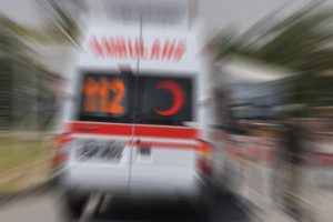 Resmi plakalı ara&ccedil; şarampole d&uuml;şt&uuml;: 1 şehit, 3 yaralı