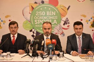 Bursa'da okullar sporla şenleniyor
