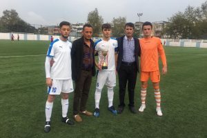 Bursa'da babalardan oğullara kupa