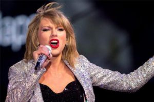 Taylor Swift hayranına bağış yaptı
