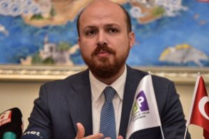 Bilal Erdoğan: "Gen&ccedil;lerin sosyal meselelere ilgi duymasını arzu ediyoruz"