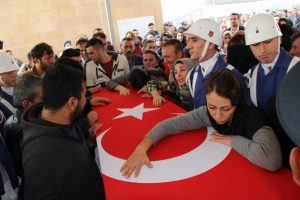 &Ccedil;orumlu şehit son yolculuğuna uğurlandı