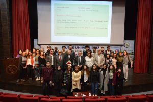 Zagreb &Uuml;niversitesi &ouml;ğretim &uuml;yesi konferans verdi