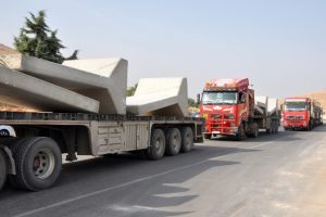 İdlib'e beton blok sevkıyatı devam ediyor