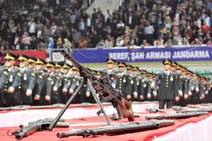 Bursa'da bin astsubay adayı &ouml;ğrenci yemin etti