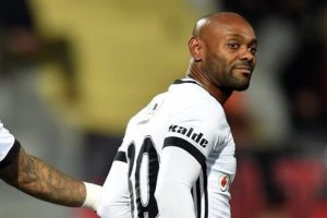 Vagner Love'dan taraftara &ouml;z&uuml;r!