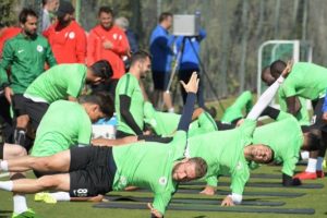 Konyaspor 3 puanı istiyor